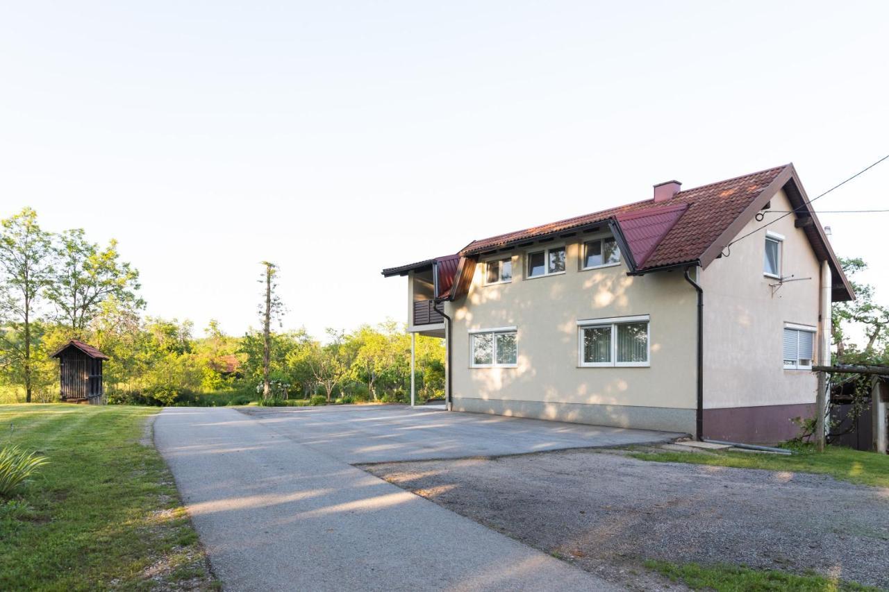 Apartman Medved Slunj Exterior foto